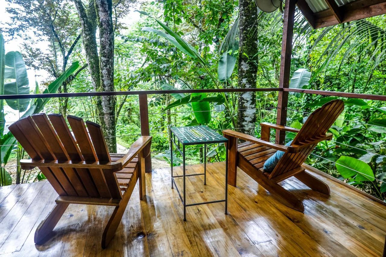 Surf Break At Paunch Bed and Breakfast Bocas del Toro Buitenkant foto